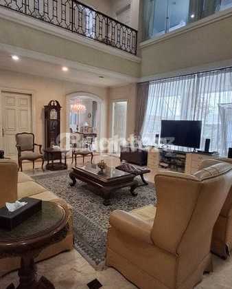 Rumah Hook Mewah Lingkungan Elite Kolam Renang Kebayoran Baru Jakarta Selatan