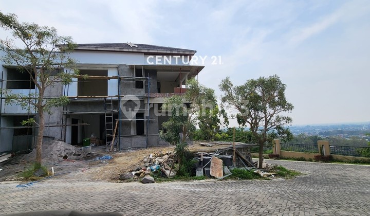 HOUSE WITH HOOK POSITION, GREAT VIEW IN PANDANARAN HILLS, SEMARANG 2