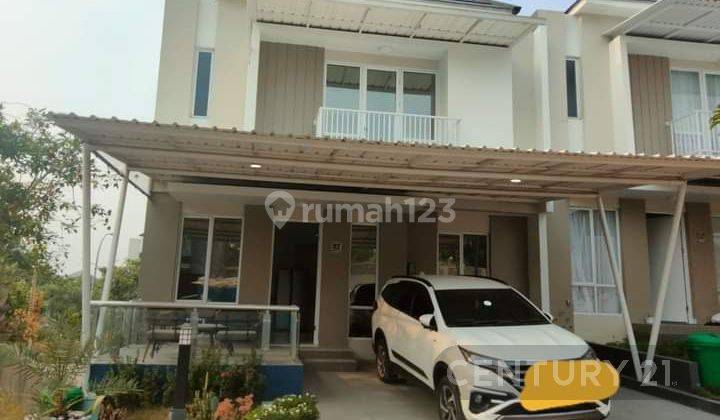 DISEWAKAN RUMAH BAGUS PARAMOUNT VILLAGE  2