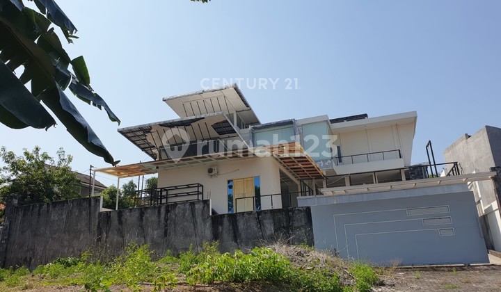 GEDUNG BESAR DAN MEWAH DI DAERAH SEMARANG TIMUR 2