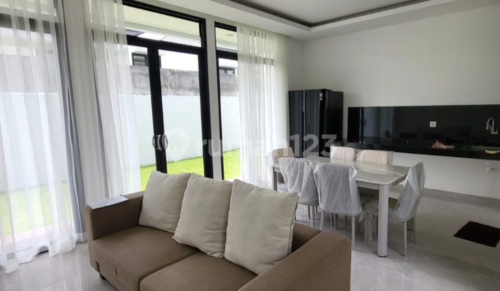 Rumah Baru ,semi Furnished,dekat Uptown Mall Dan Unika Ngaliyan   2