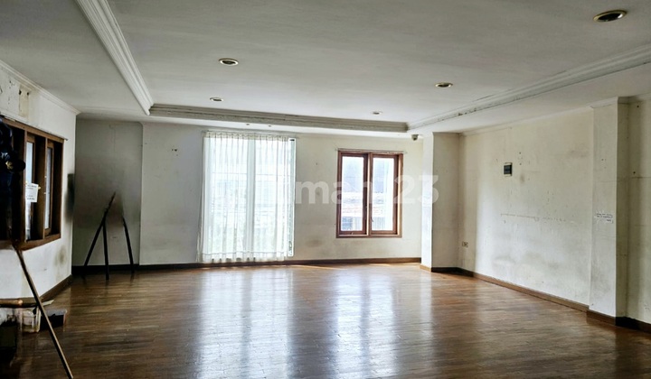 Ruang Usaha Tengah Kota, Siap Pakai,Strategis,  1