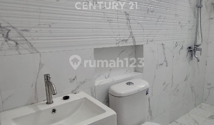 Baru, Modern Serta Nyaman Rumah Di Tengah Kota Semarang 2