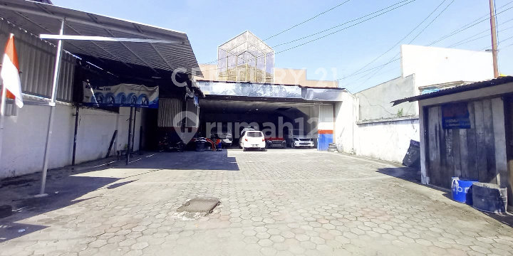 Gedung 1 Lantai, di Tengah Kota Semarang, Strategis, Jalan Besar. 1