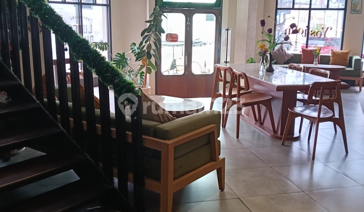 Sewa Cepat! Tempat Usaha Cafe Kota Lama - Lokasi Ikonik, Ramai Wisata 2