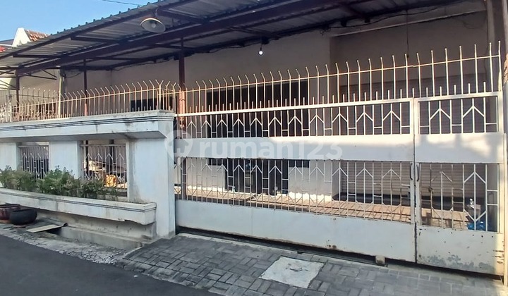 There are still strategic buildings in the city center land. 1