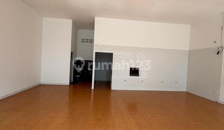 1-Storey Shop House Elephant East Semarang Gayamsari Main Road 2