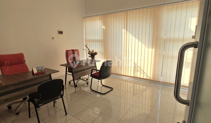 Ruko 2 Lantai Imam Bonjol Siap Pakai Strategis Dekat Stasiun 1