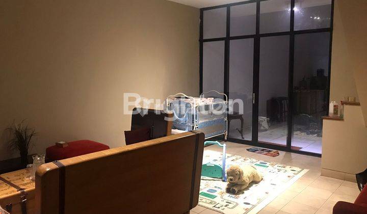 rumah siap huni rapi terawat di palem semi karawaci tangerang 2