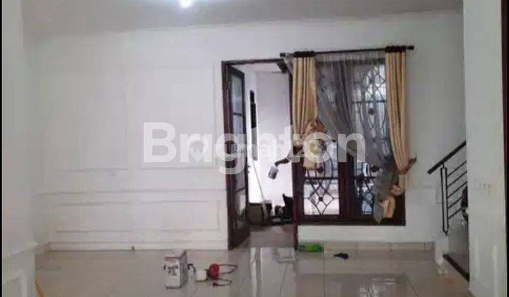 rumah 2 lt siap huni di de latinos BSD tangerang 2