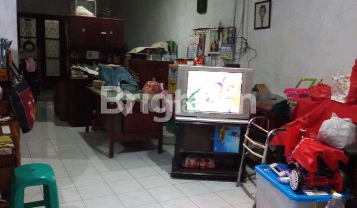 rumah tua hitung tanah saja di pejoto Jakarta pusat 2