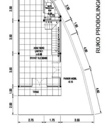 3-Story Shophouse on Jalan Pahlawan, New Probolinggo, HDP, Right of Way Road 2