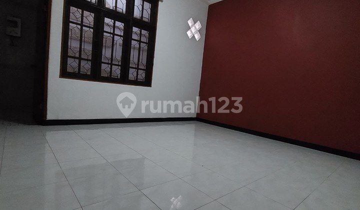 Dekat JL Raya, dekat Universitas Petra, Rungkut industri, dkt jemursari 9