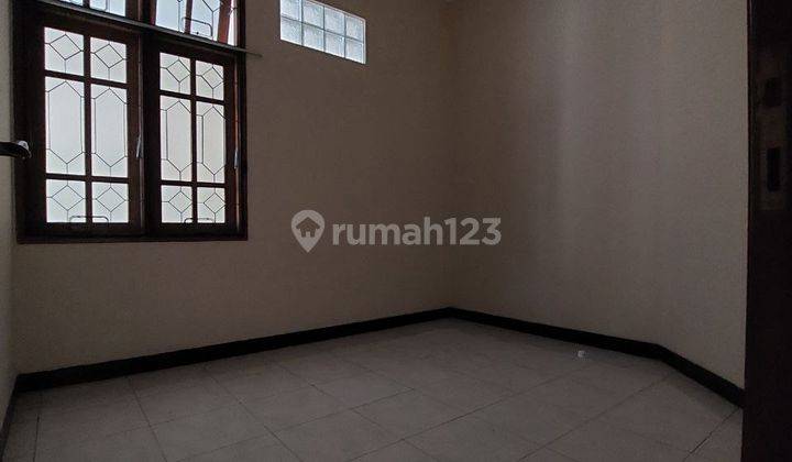 Dekat JL Raya, dekat Universitas Petra, Rungkut industri, dkt jemursari 10