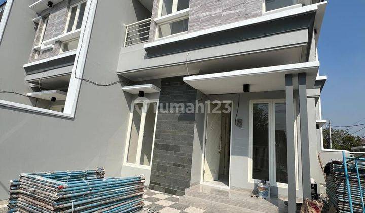 Rmh Baru Gress Minimalis, Row 4 Mbl Jemursari  Bgnan Premium  1