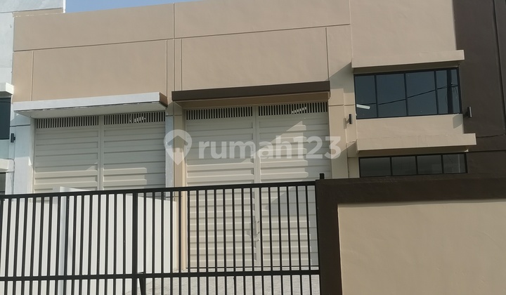 New Warehouse Zero, East Ring Road Street, Sidoarjo, Gate 80, Zero Meters, Zero Street.