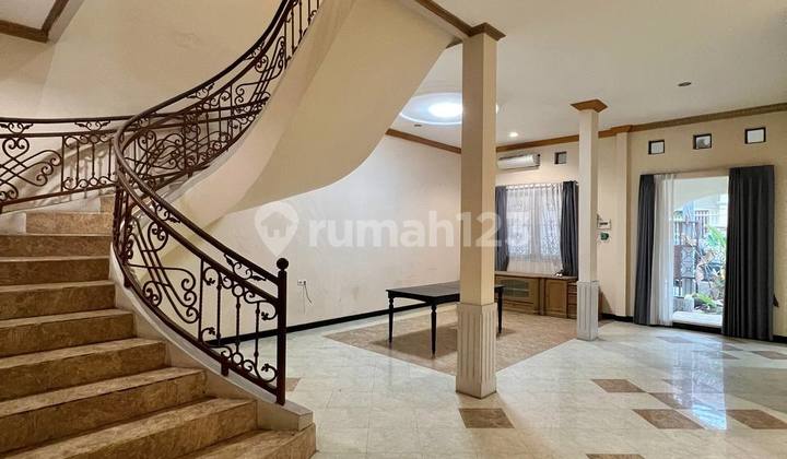 Rmh Hook Under Market Sutorejo Selatan Siap Huni Bagus Terawat 2