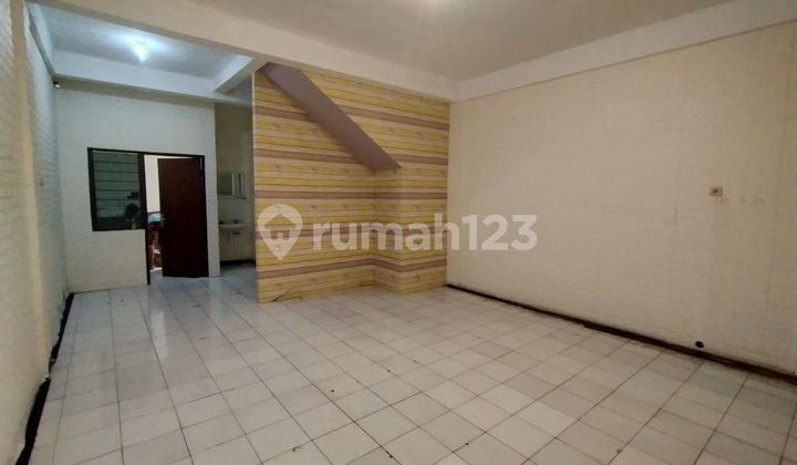 Near Juanda Toll Gate T1, Sentra Tropodo Ruko Complex, Ample Parking. Near Juanda Toll Gate T1, Sentra Tropodo Ruko Complex, Ample Parking.