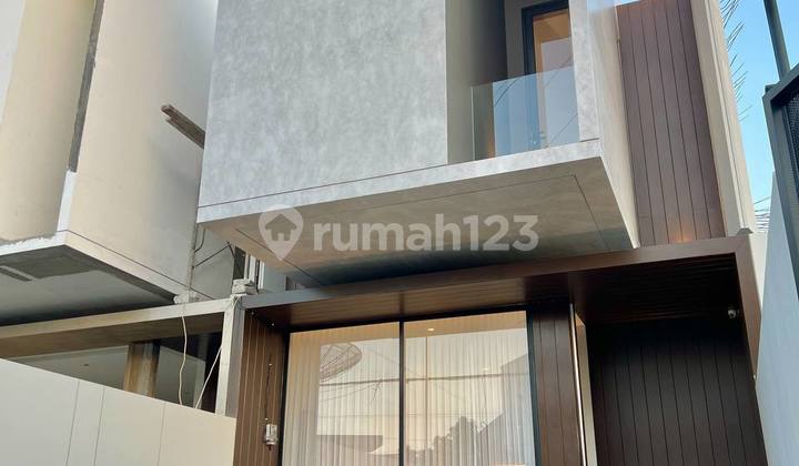 Near Campus A and B Unair New House Mojoarum One Gate System 2