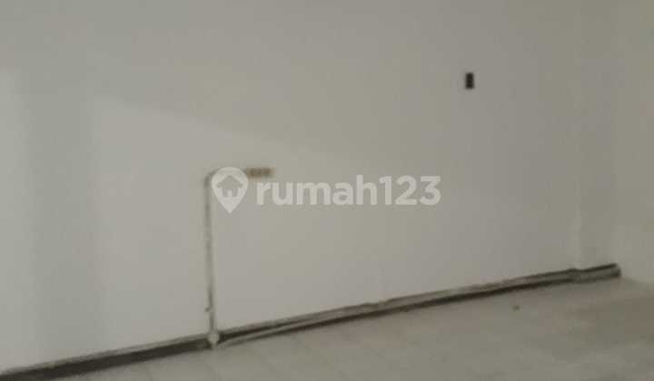 Cheap Poll 4-Story Shophouse Rungkut Square Near Transmart For Sale 2