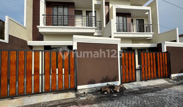Murah Rmh Baru Surabaya Sememi Rejo Asri 2 Lantai Hmilik Bisa Kpr