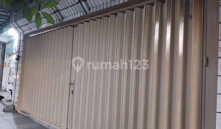 North Surabaya Trade Center, Jl Temvaan, Near Kembang Jepun