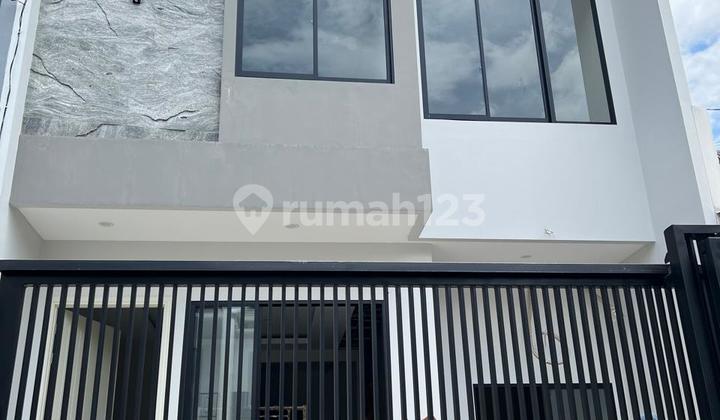 Row 4 Mobil Baru Dekat Merr Gress Galaxy Bumi Permai Araya