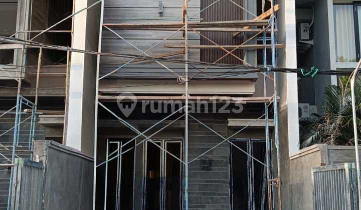 Row 4mbl Dkt Pusat Kota Sby Manyar Jaya Rmh Baru Gress One Gate  2