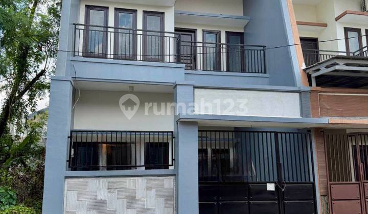 Dekat Merr, Hokky ,Klampis Semolo Tengah Arif Rahman Hakim 2