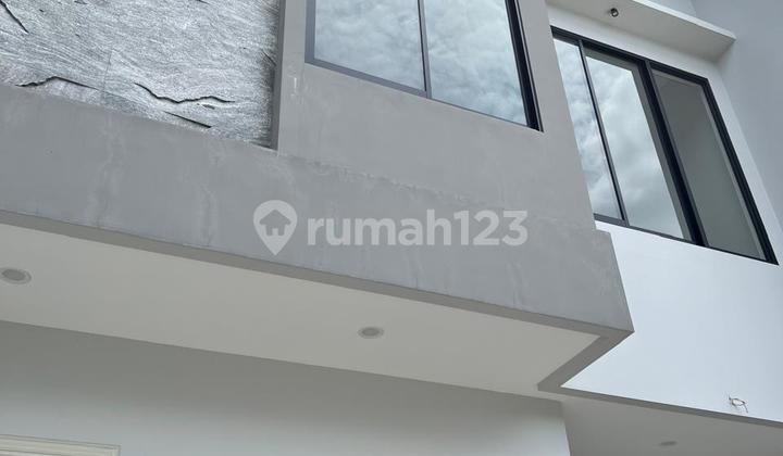 Row 4 Mobil Baru Dekat Merr Gress Galaxy Bumi Permai Araya 2