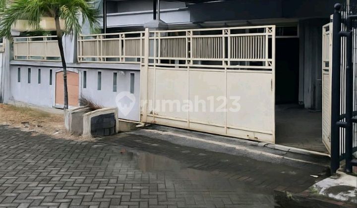 Rumah Manyar Dijual Cepat