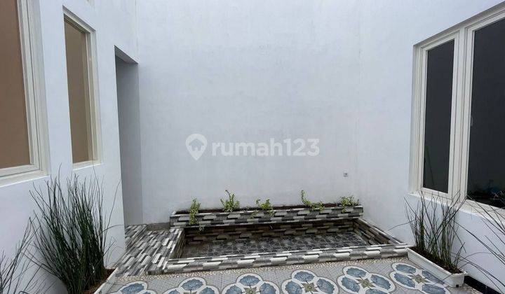 RUMAH MEWAH 0 JLN BOULEVARD  HANYA 200 METER KE RAYA JEMUR. AREA JEMUR ANDAYANI. COCOK UNTUK KANTOR , usaha, tempat tinggal Rumah 2 Lantai SHM Sudah Renovasi 2