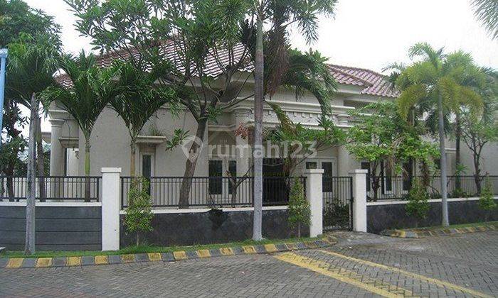 Dijual Rumah Bagus Unfurnished SHM di Central Park Gunung Anyar 2