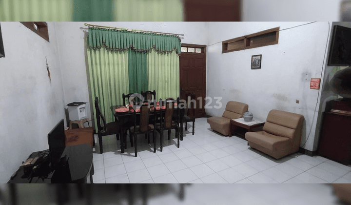 Rumah Bagus SHM di Jl.raya Simpang Darmo Permai Selatan, Surabaya Kh  2