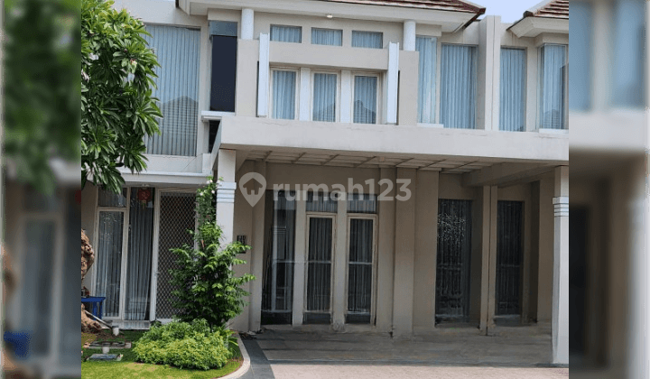 Rumah Bagus Furnished SHM di Jl. Grand Pakuwon, Surabaya YC  1