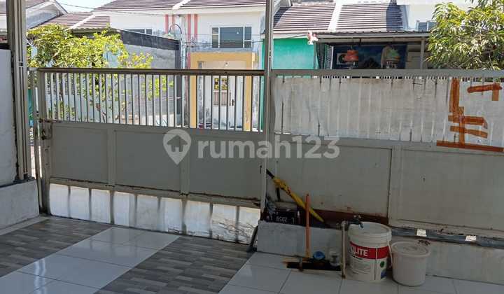 Ready-to-Live Hook House in Swan Housing, Menganti, Gresik 2