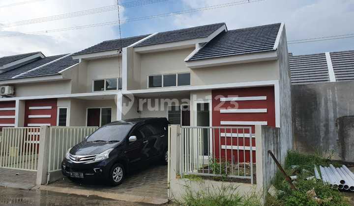 House In De Naila Village Driyorejo Gresik 1