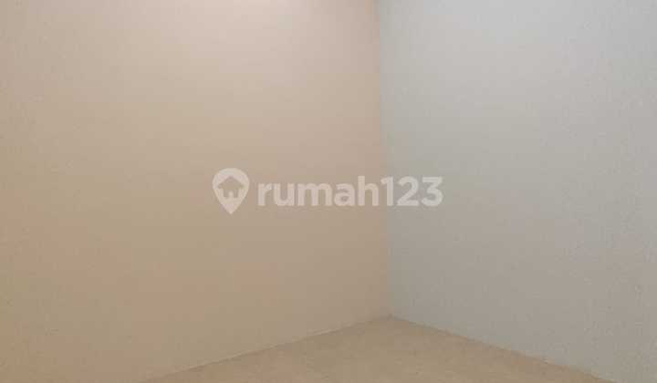 Two-Story House in Ngagel Mulyo Area, Surabaya 2