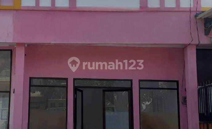 Ready-to-Occupy Shop House in Menganti Area, Surabaya 1