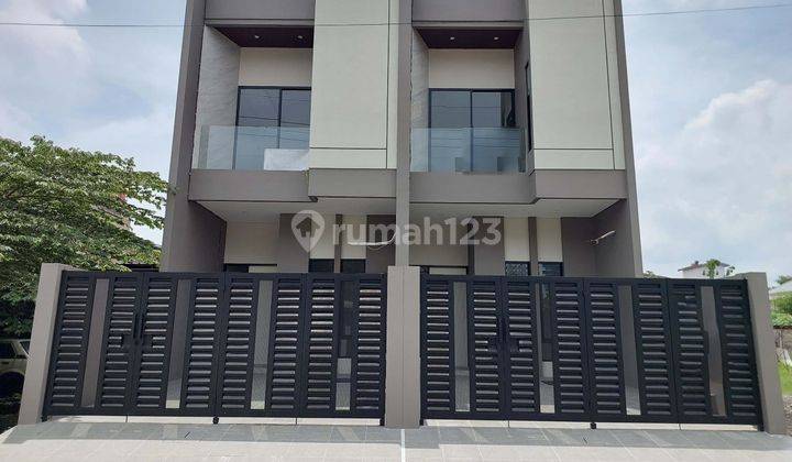 Dijual 2 Rumah Bangunan Baru Minimalis Tenggilis Mejoyo Selatan Surabaya 1