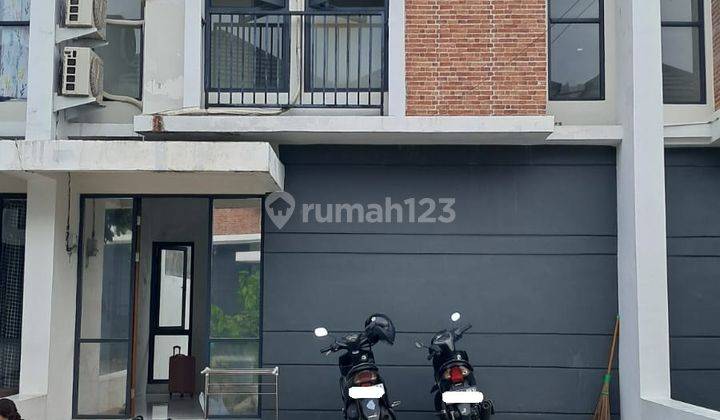 Disewakan / Jual Rumah 2 lantai SKYVILLE RESIDENCE Sidoarjo 1
