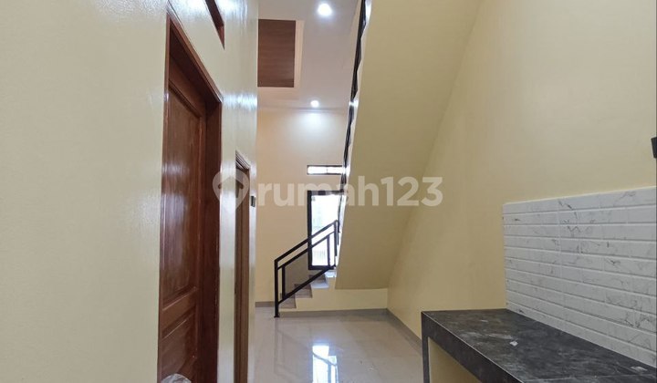 Rumah Baru Siap Huni Perum. Permata Timur Dkt.st. Bekasi 2