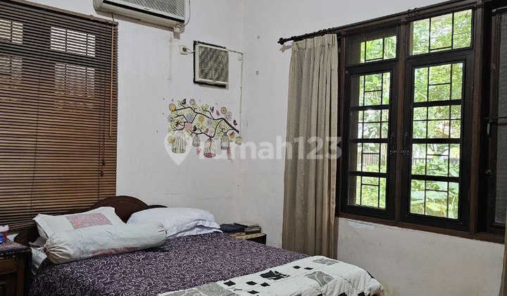 Murah Banget Rumah Strategis di Jl. Pakubuwono, Kebayoran 2