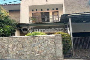 Well-Furnished House, Strategic Location Near Toll Road & Jatibening LRT Station