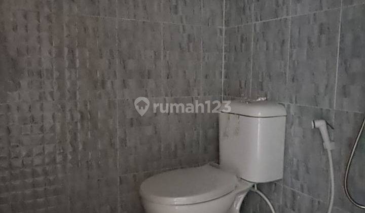 kamar mandi rumah baru bekasi utara tanpa