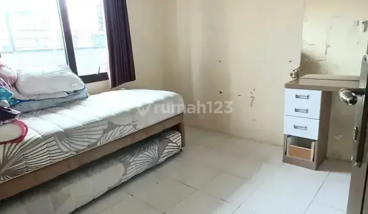 Rumah bagus siap huni pekayon galaxy bekasi 10