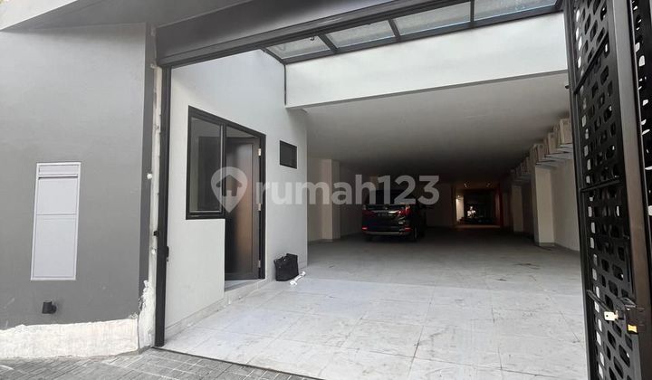 5-Storey Boarding House in Salemba, Central Jakarta Fully Occupied 2