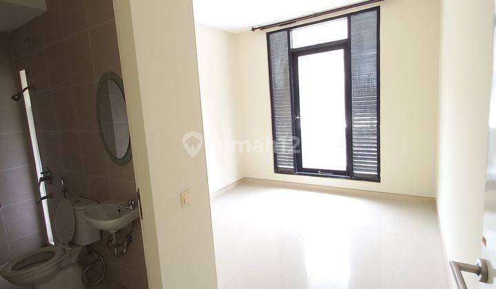 Rumah 2 lantai di citragrand 2