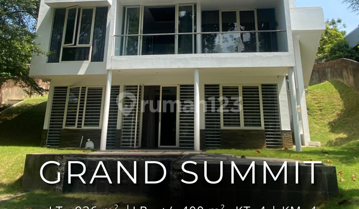 Hunian Eksklusif dengan Lahan Sangat Luas di Cluster Elit Grand Summit Sukajadi!