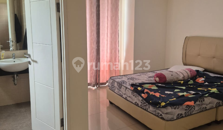 Drastic Price Drop! Orchard Park Luxury House 2